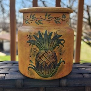 Pottery Primitives Susan Winget  Pineapple Jar Canister decoration